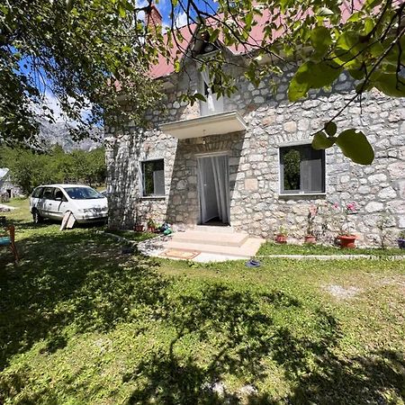 Bed and Breakfast Bujtina Milani Shkodër Esterno foto