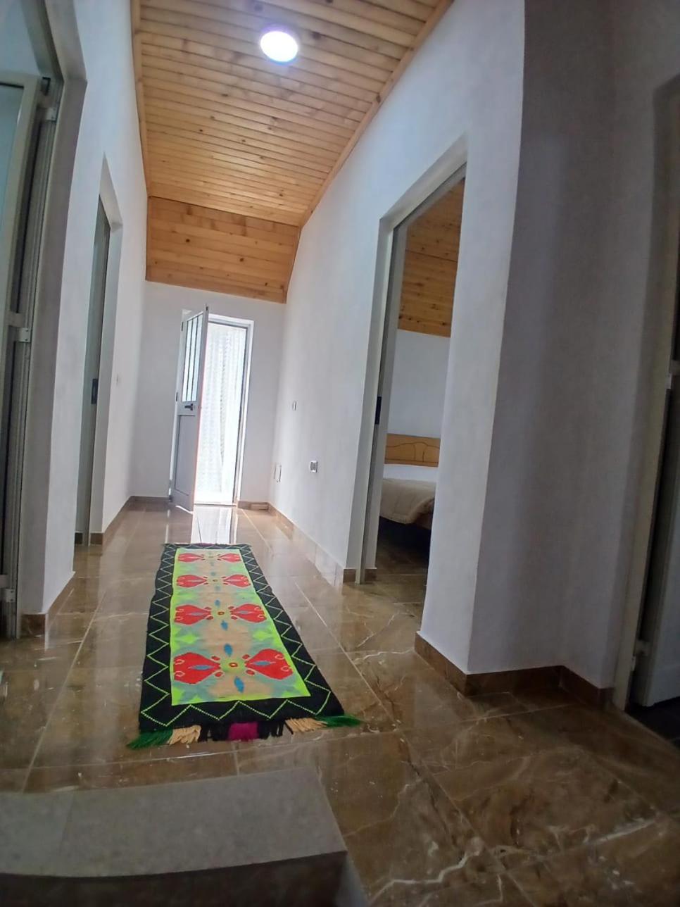 Bed and Breakfast Bujtina Milani Theth Esterno foto