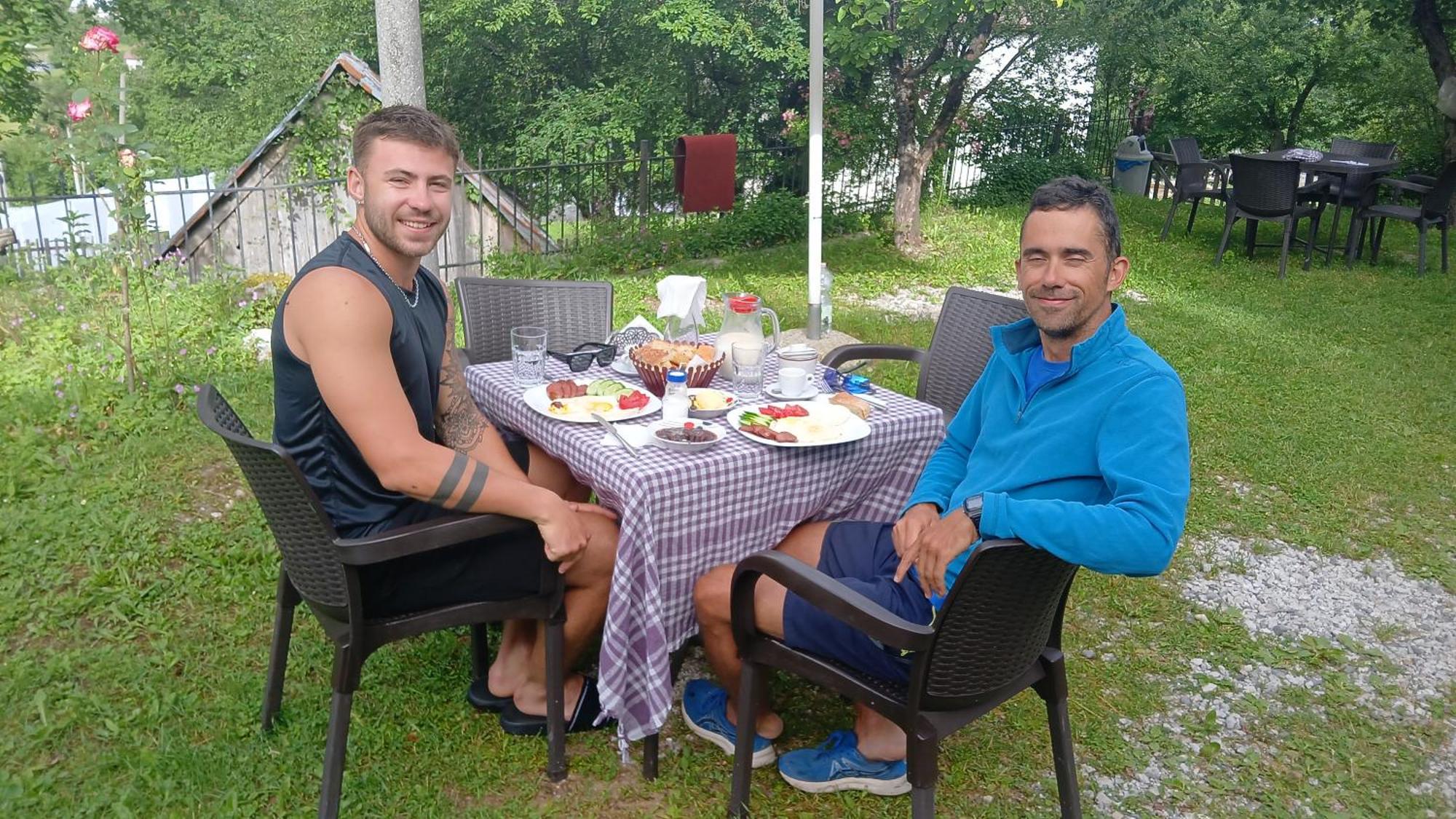 Bed and Breakfast Bujtina Milani Shkodër Esterno foto